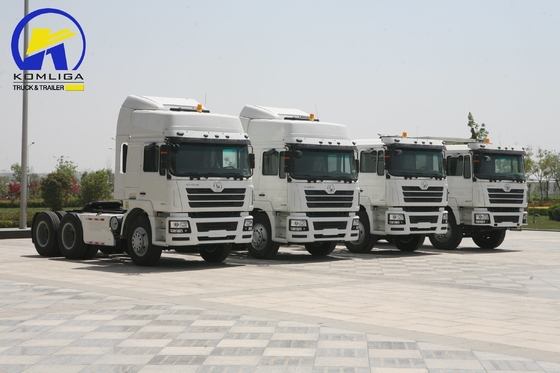 Shacman F3000 6X4 Semi-trailer Head Prime Mover Gebruikte trekker Truck met 300L brandstoftanker