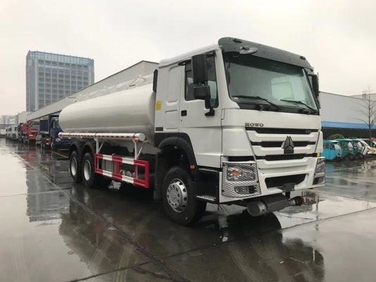 Hoge capaciteit 20000L 25000L Gebruikte Sinotruck HOWO Olie tankwagen Truck voor olieopslag