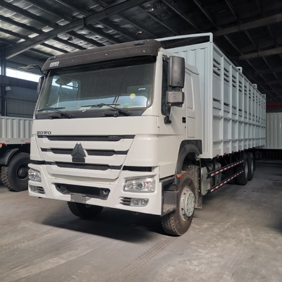 6×4 aandrijflijn Sinotruck 371HP HOWO Diesel Chinese vrachtwagen voor ISO-certificering