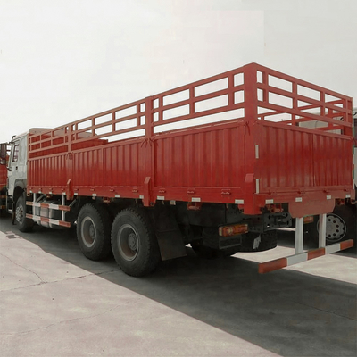 6X4 Sinotruk Transportvoertuig Box Cargo Truck met technische reserveondersteuning