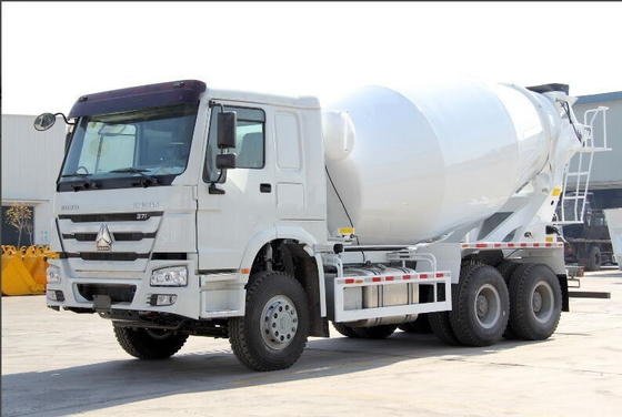 5600X2300X1500 Betonmengtruck met emmerdimensie met stuursysteem Zf8118