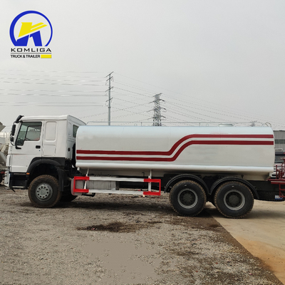 20 kubieke meter Sinotruck HOWO 6X4 waterverzorging met Wd615.47 motor