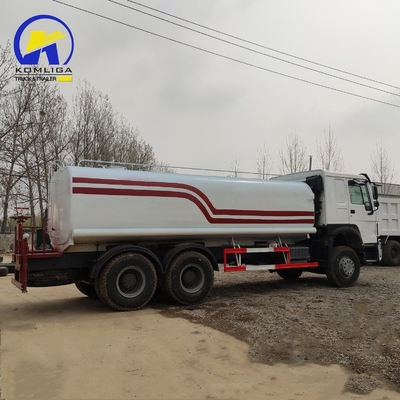 20 kubieke meter Sinotruck HOWO 6X4 waterverzorging met Wd615.47 motor