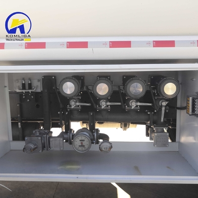 4X2 6X4 Sinotruck HOWO Sprinkler Water Tank Truck met Zz1257m4347W Chassis Model