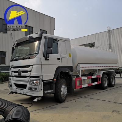25cbm Sinotruk HOWO waterbespuittruck met D12.42 motor en Pto transmissie