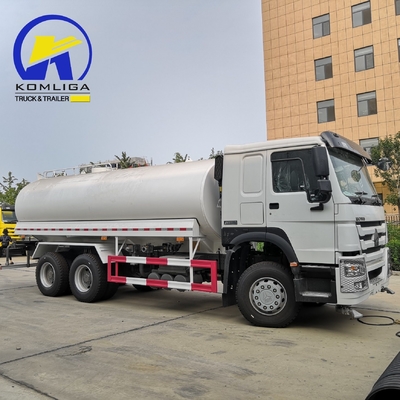 25cbm Sinotruk HOWO waterbespuittruck met D12.42 motor en Pto transmissie
