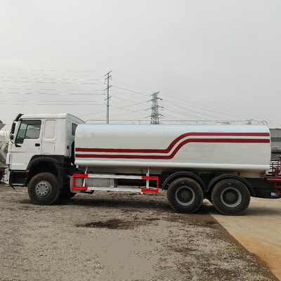 1X9000 Kgs Vooras Euro 2 Sinotruk HOWO 4X2/6X4/8X4 Sprinklertruck voor afvalwater