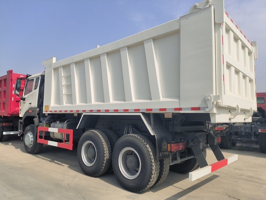 Hoofd Lifting Style HOWO 10 banden 20cbm 6X4 Dumptruck met handgeschakelde transmissie