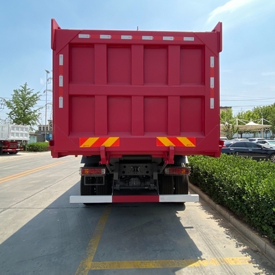 351-450 pk HOWO 8X4 Heavy Duty Dumper met 12 wielen en 300L Tanker