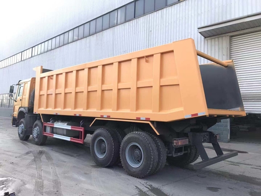 351-450 pk HOWO 8X4 Heavy Duty Dumper met 12 wielen en 300L Tanker