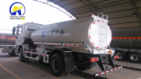 Shacman F2000 4X2 270 pk 10cbm brandstoftankwagen met hydraulische hefmachine