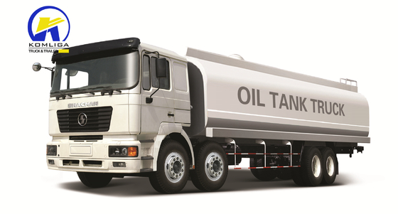 5600X2300X1500 20cbm Een slaapwagen met A/C Shacman 8X4 12wheel Oil Tank Truck