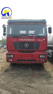 5600X2300X1500 20cbm Een slaapwagen met A/C Shacman 8X4 12wheel Oil Tank Truck