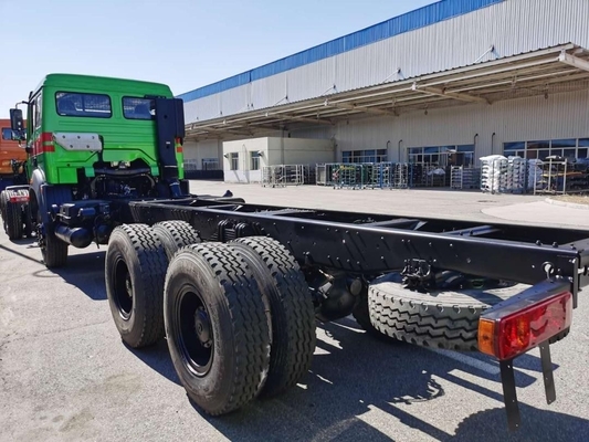Radiële banden 6X4 6X6 Chassis vrachtwagen trekkerkop Gebruikte Beiben Truck Mongolië