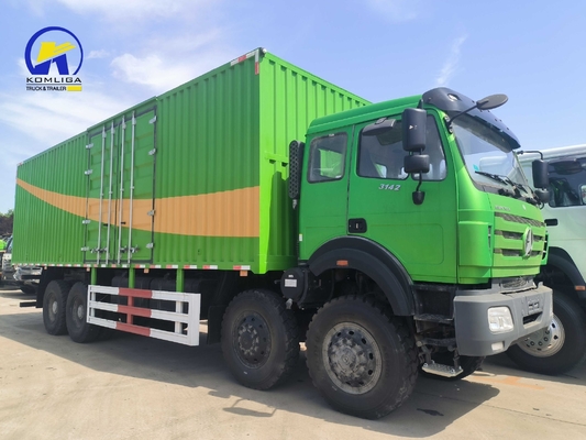Beiben Benz 8X8 Diesel Heavy Duty Van Cargo Truck met uitgebreide cabine 300L Tanker