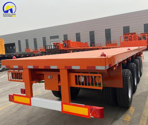 3 Assen 4 Assen 40FT 48FT platgelegen half-aanhanger met banden en een gewicht van ongeveer 6,2 ton.