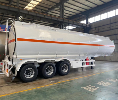 3 axles 45000L brandstoftanker in de Filippijnen met Wabco Relay Valve Brake System
