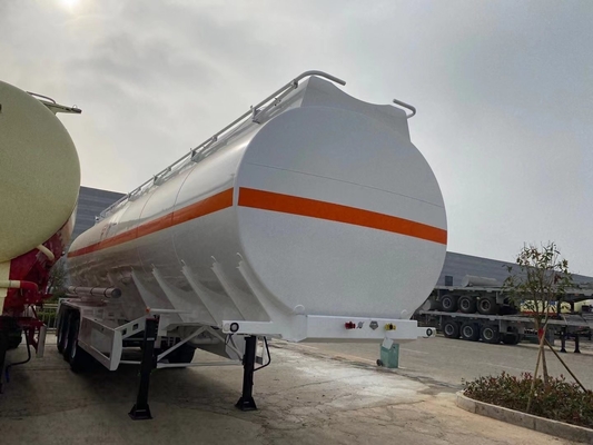 Waterpalmolievervoer 45000 liter brandstoftank aanhangwagen met 2 ontladingsslangen