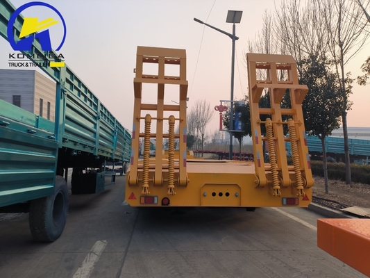 Specificatie van een 3 assen lage-bed aanhangwagen met Jost twee snelheid ondersteunende been en hoge capaciteit