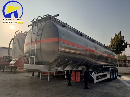 3 As Sinotruk 45000 liter Feul Tank Semi-trailer voor lichte efficiëntie en prestaties