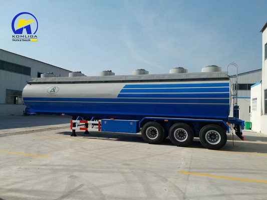 Op maat gemaakte aanvraag Wit en blauw brandstoftank Semi-trailer met loopvlak van 1820 mm
