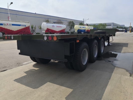 3 assen laaggelegen halfrol met 9000X3000X1350mm werkdek en rampa laaggelegen chassis