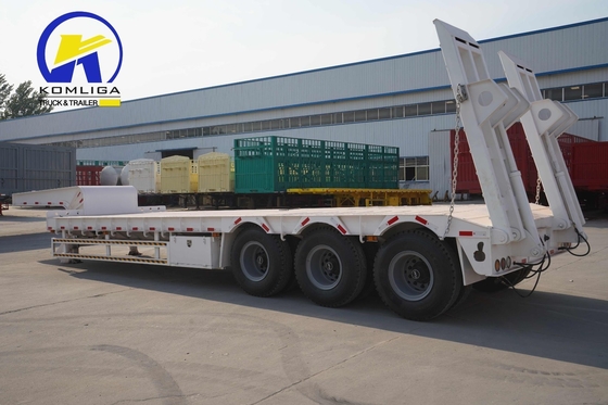 Flatbed Lowboy Semi-trailer met zware 3 assen en mechanisch ophangsysteem