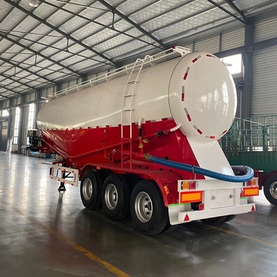 Semi-trailer voor het lossen van drukvaten voor bulkpoeder Twee stukken brandblussers van 4 kg