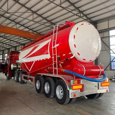 Semi-trailer voor het lossen van drukvaten voor bulkpoeder Twee stukken brandblussers van 4 kg