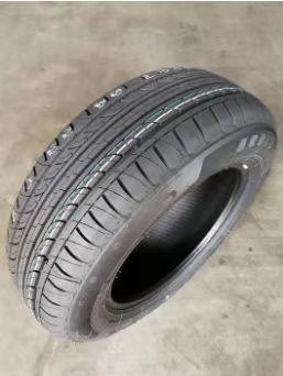 Onderdelen voor vrachtwagens banden/wielen/banden motor en meer 1000*2500*1000mm Afrika's keuze