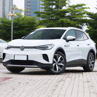 VW ID4 Crozz SUV Elektrische auto in gesloten carrosserie